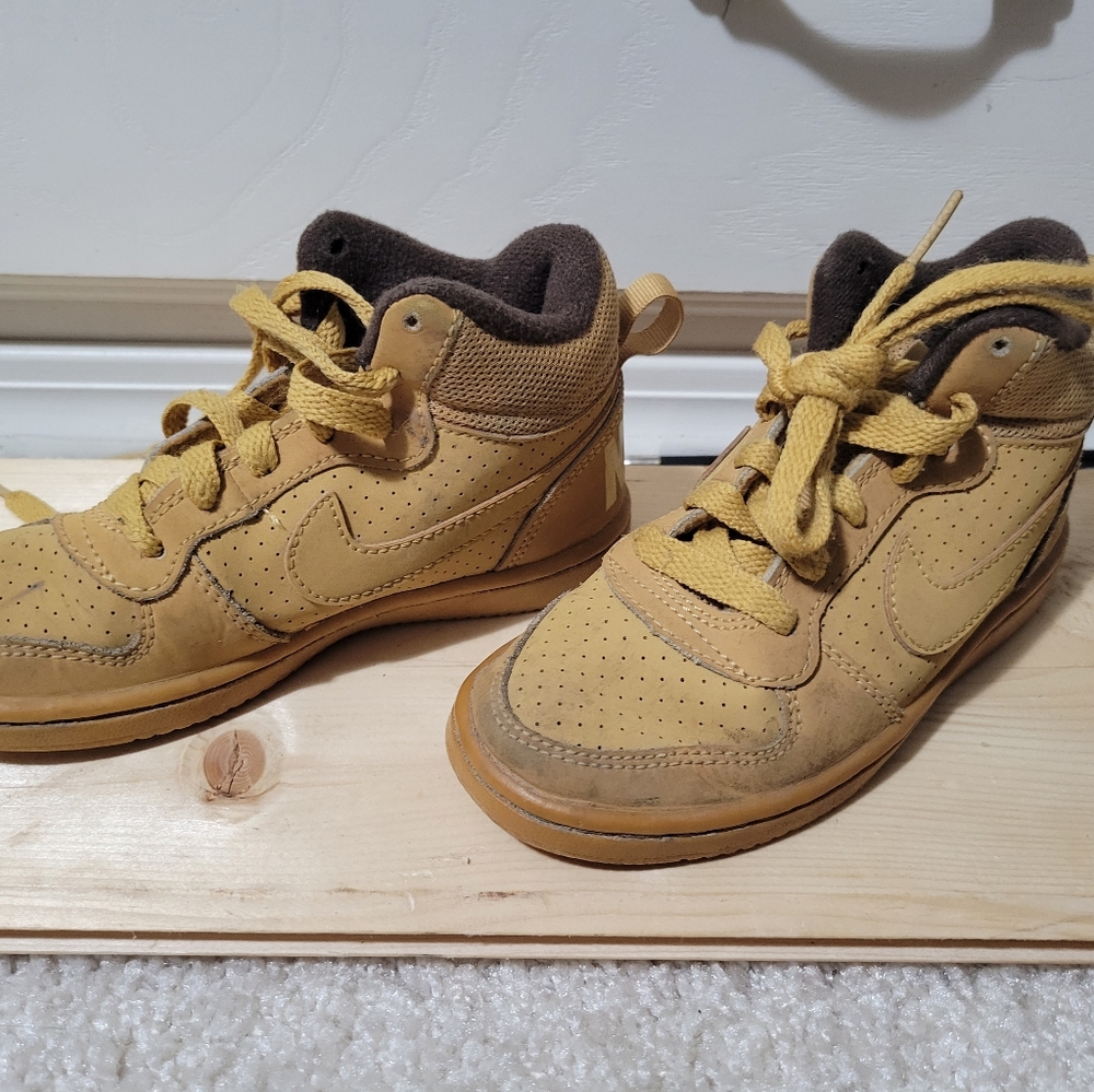 Tan Nike Shoes